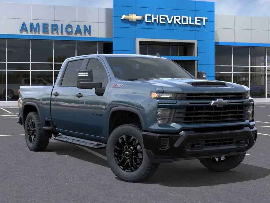 2026 Chevrolet Silverado 2500HD Custom photo 1