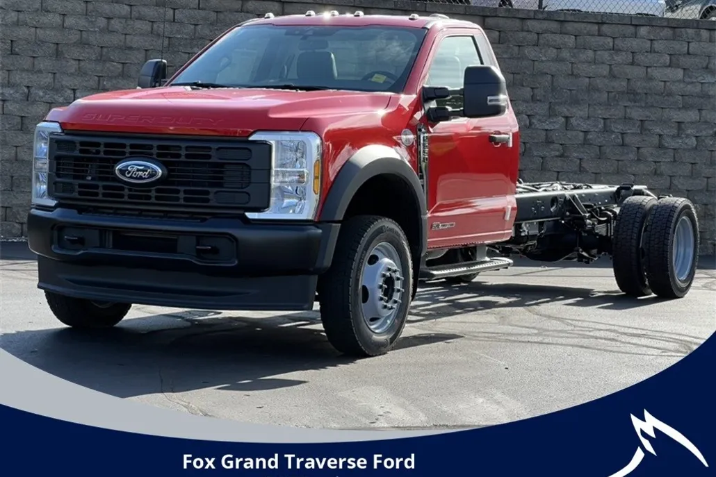 2026 Ford F-550 photo 1