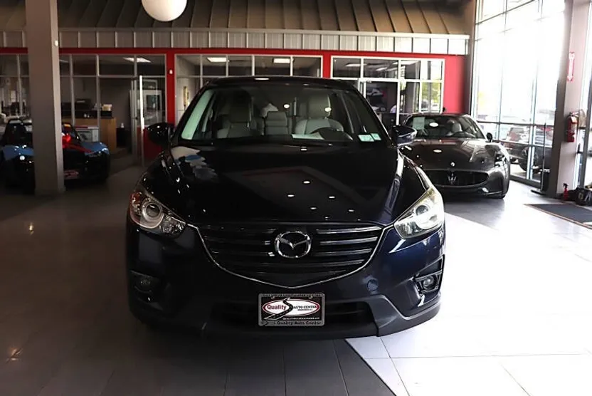 2016 Mazda CX-5 Touring photo 1