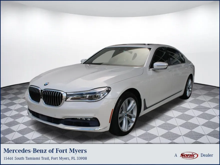 2017 Bmw 750i xDrive Sedan photo 1