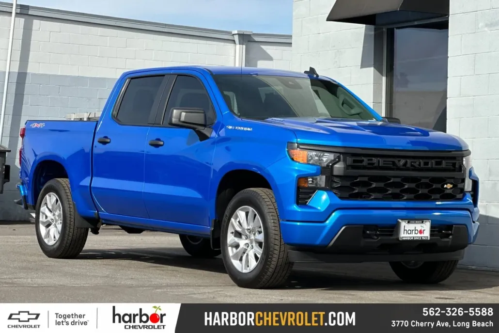 2025 Chevrolet Silverado 1500 Custom photo 1