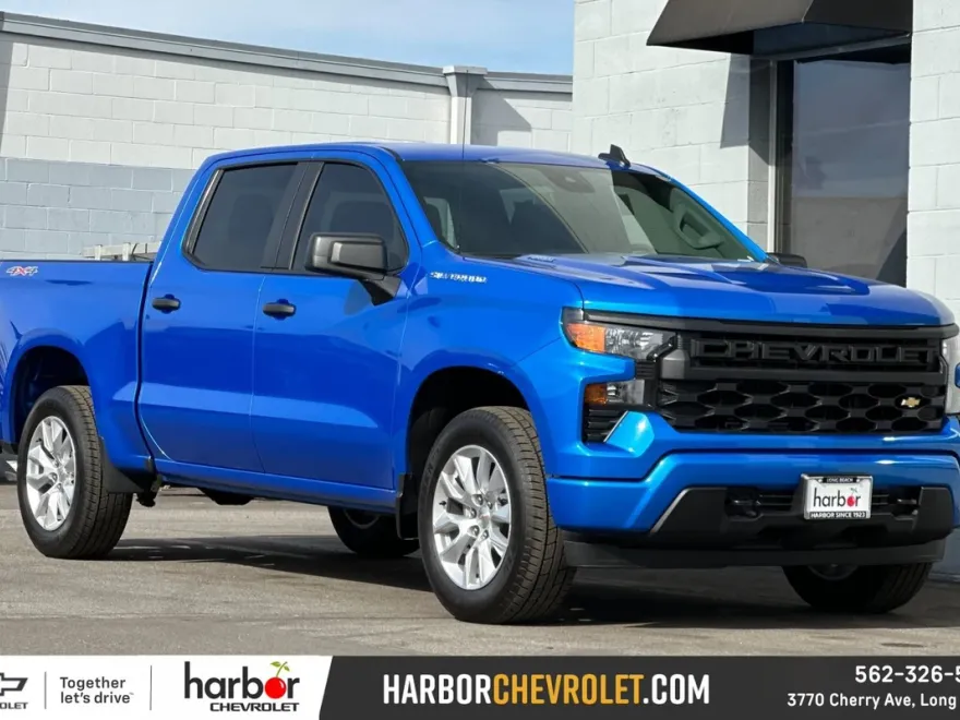 2025 Chevrolet Silverado 1500 Custom photo 1