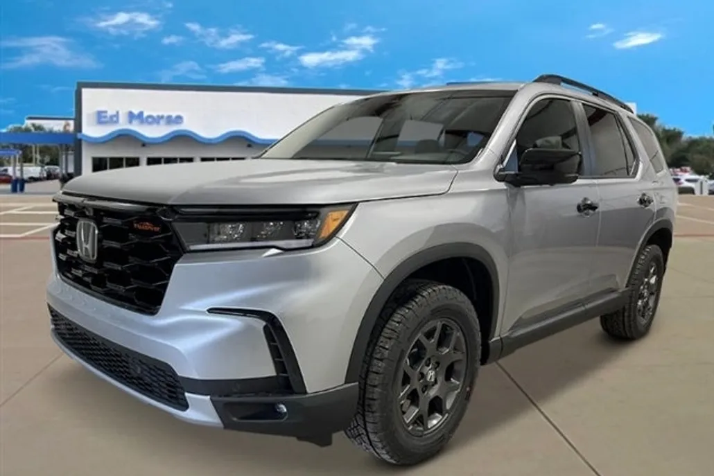 2025 Honda Pilot TrailSport photo 1