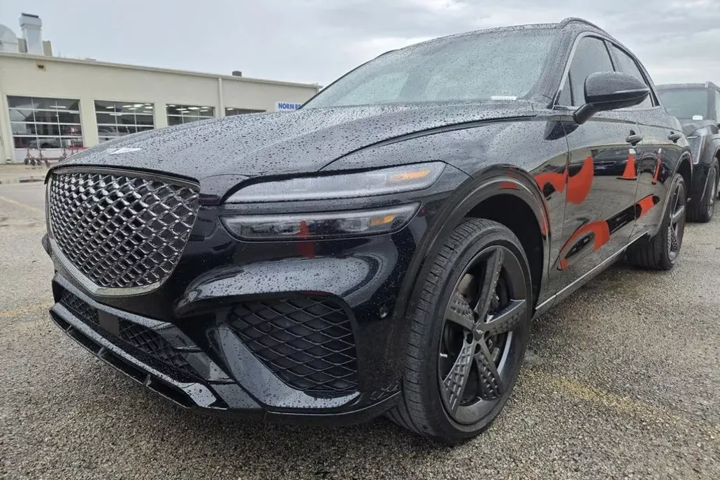 2022 Genesis GV70 3.5T Sport photo 1