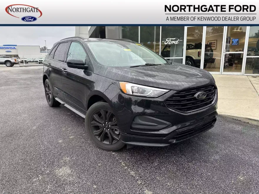 2022 Ford Edge SE photo 1