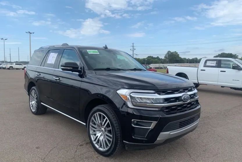 2024 Ford Expedition Limited photo 1
