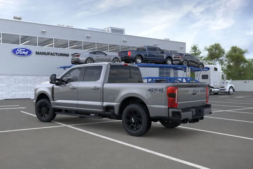 2026 Ford F-350 Lariat photo 1