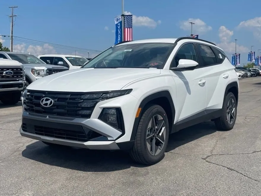 2026 Hyundai Tucson SEL photo 1