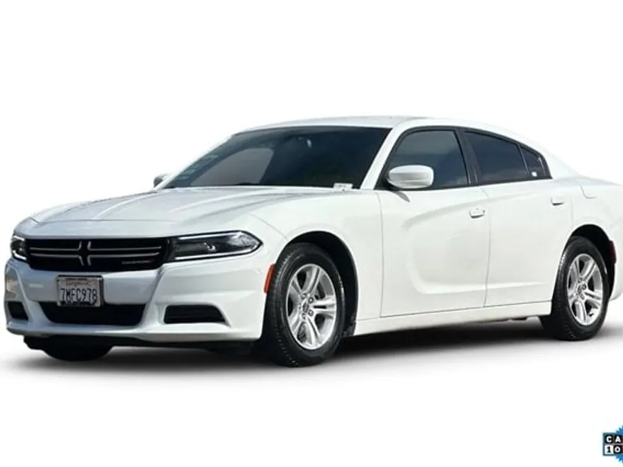 2015 Dodge Charger SE photo 1