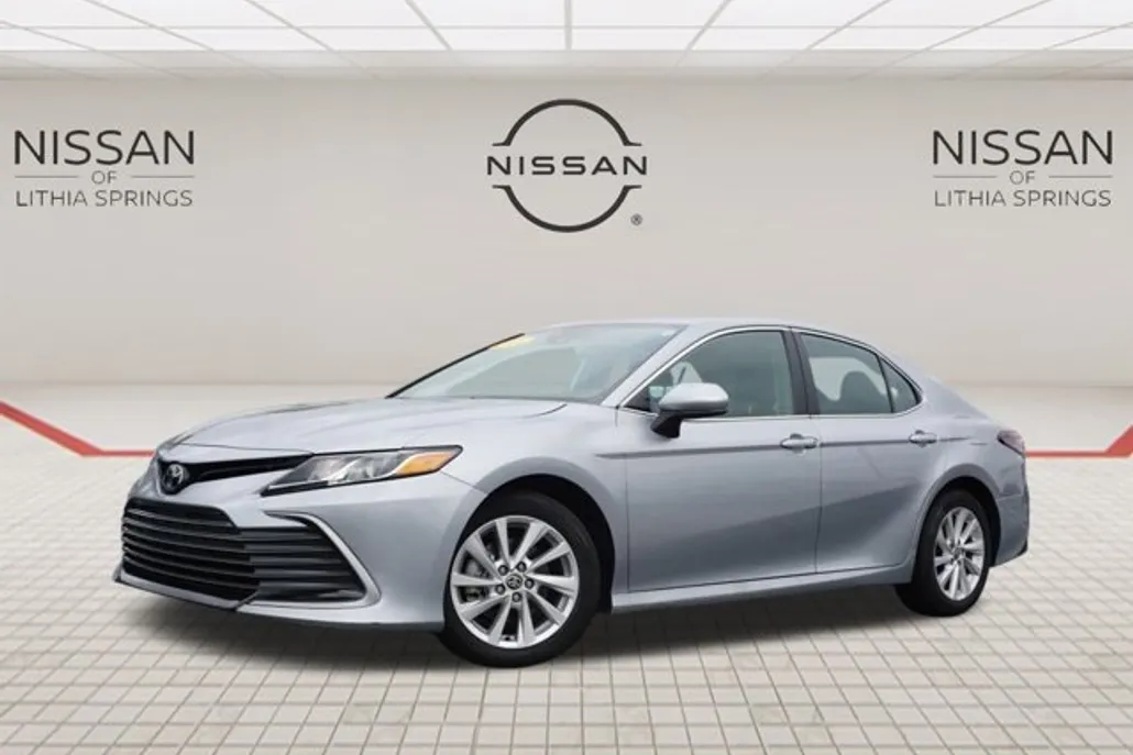 2024 Toyota Camry LE photo 1