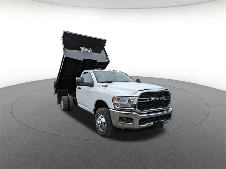 2024 Ram 3500 Tradesman photo 1