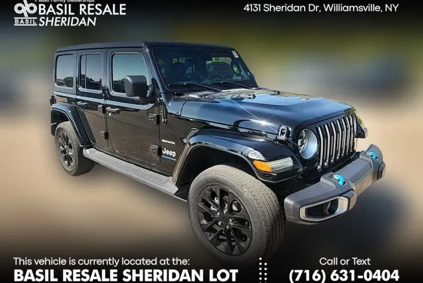 2023 Jeep Wrangler 4xe Sahara photo 1