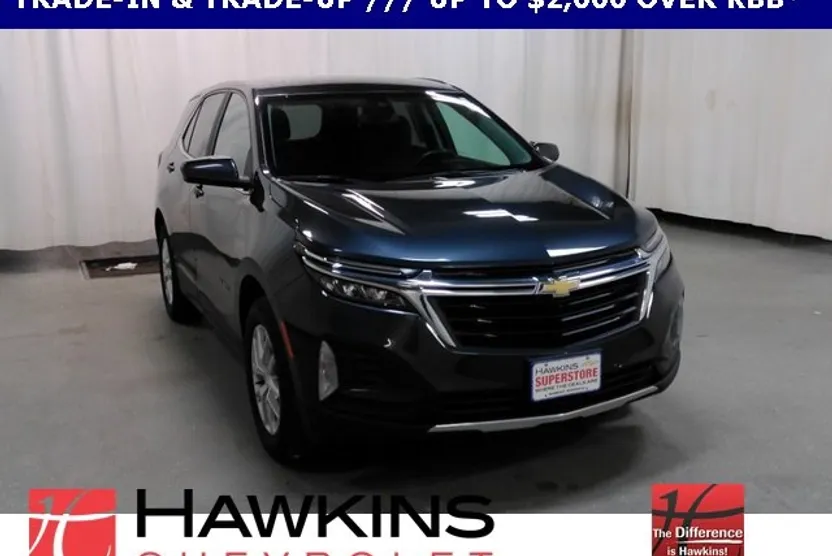 2022 Chevrolet Equinox LT photo 1