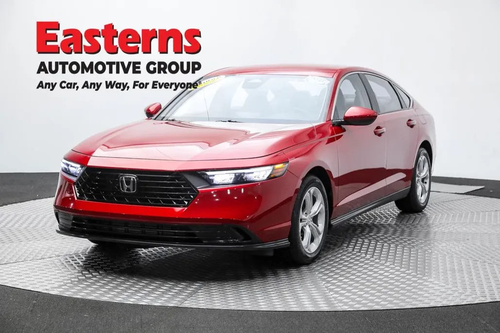 2023 Honda Accord LX photo 1
