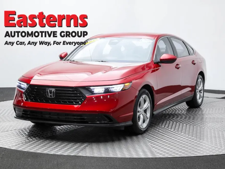 2023 Honda Accord LX photo 1