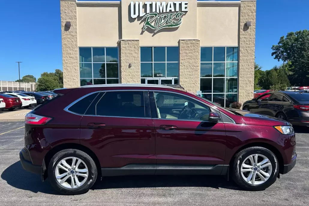 2020 Ford Edge SEL photo 1