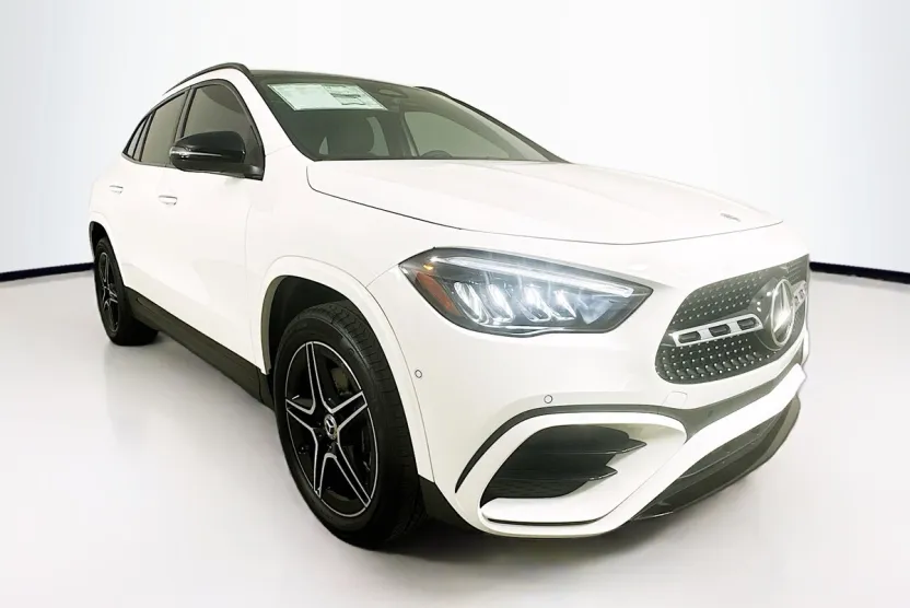 2025 Mercedes Benz GLA 250 4MATIC photo 1