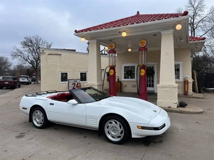 1992 Chevrolet Corvette Convertible photo 1