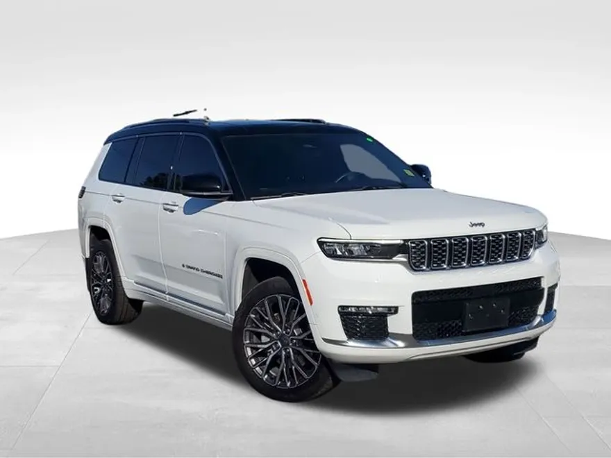 2022 Jeep Grand Cherokee L Summit photo 1