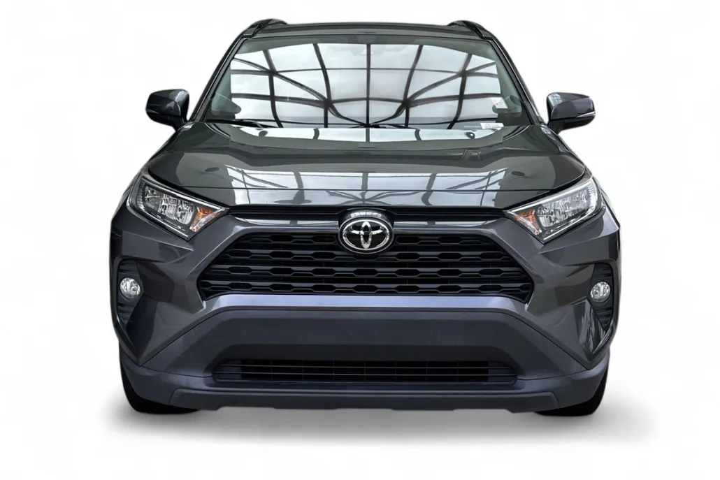 2020 Toyota RAV4 XLE Premium photo 1