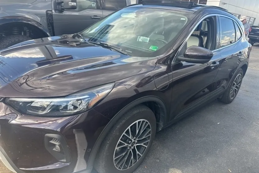 2023 Ford Escape Plug-In Hybrid Base photo 1