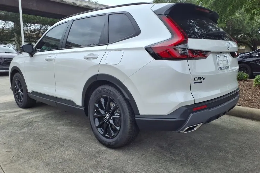 2026 Honda CR-V Hybrid Sport-L photo 1
