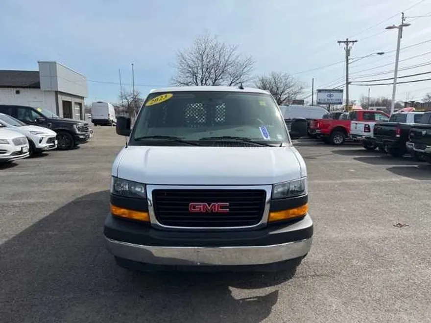 2023 Gmc Savana 2500 Cargo photo 1