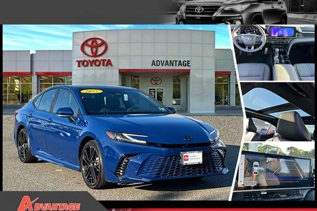 2025 Toyota Camry XSE photo 1