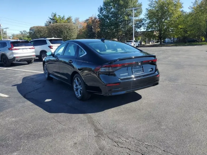 2023 Honda Accord Hybrid EX-L photo 1