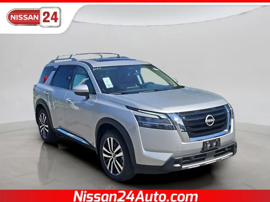 2025 Nissan Pathfinder Platinum photo 1