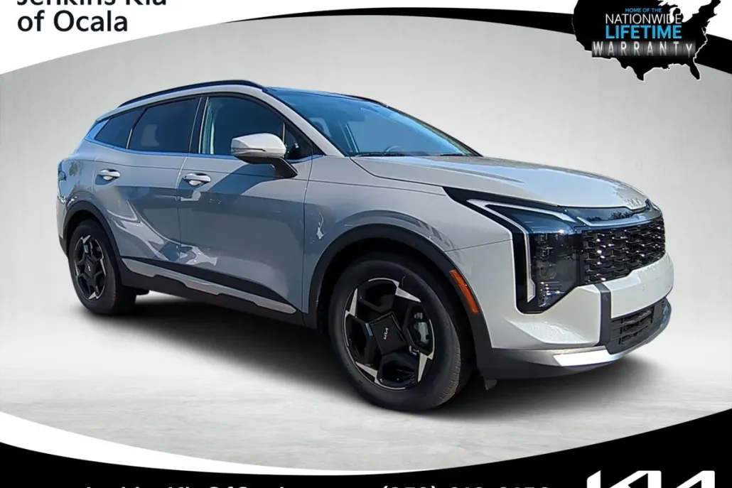 2026 Kia Sportage EX photo 1