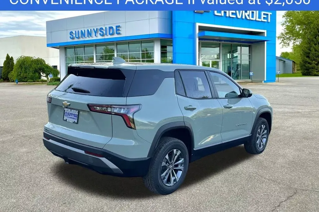2026 Chevrolet Equinox LT photo 1