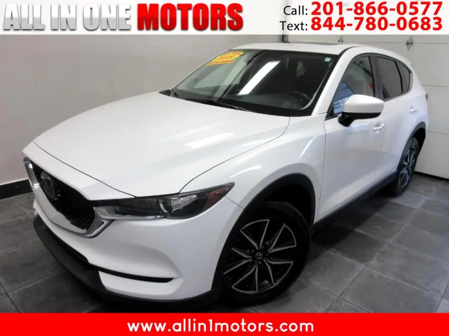 2018 Mazda CX-5 Touring photo 1