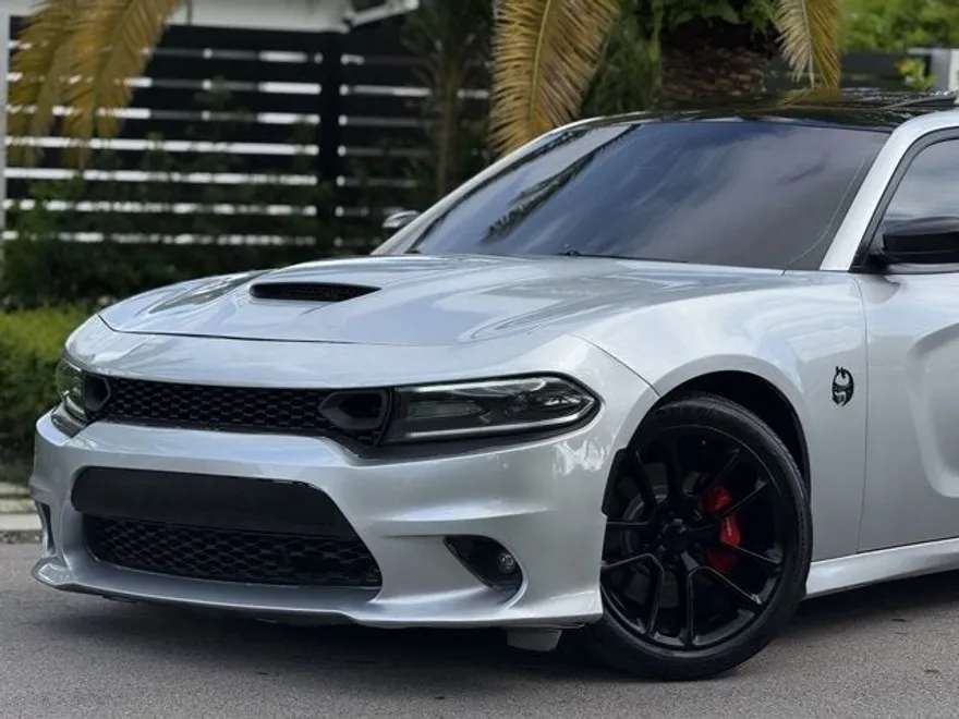 2020 Dodge Charger Scat Pack photo 1