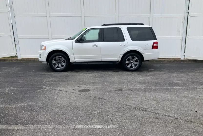 2017 Ford Expedition XLT King Ranch photo 1