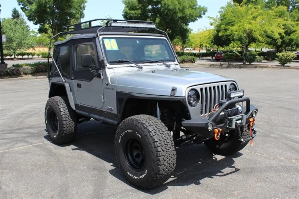2000 Jeep Wrangler SE photo 1