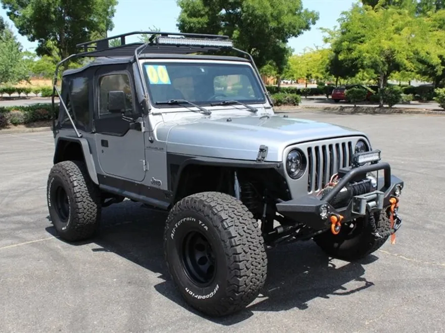 2000 Jeep Wrangler SE photo 1