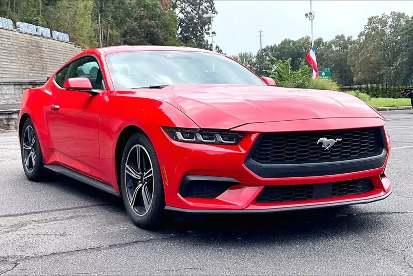 2024 Ford Mustang EcoBoost photo 1