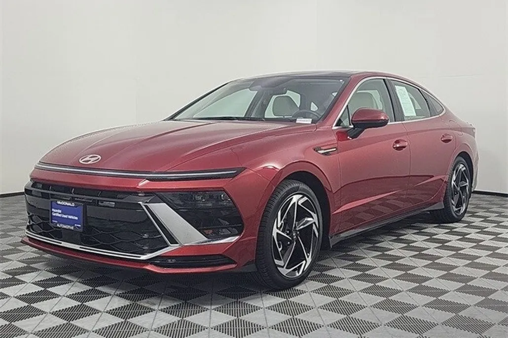 2024 Hyundai Sonata SEL photo 1