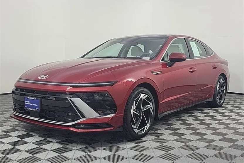 2024 Hyundai Sonata SEL photo 1