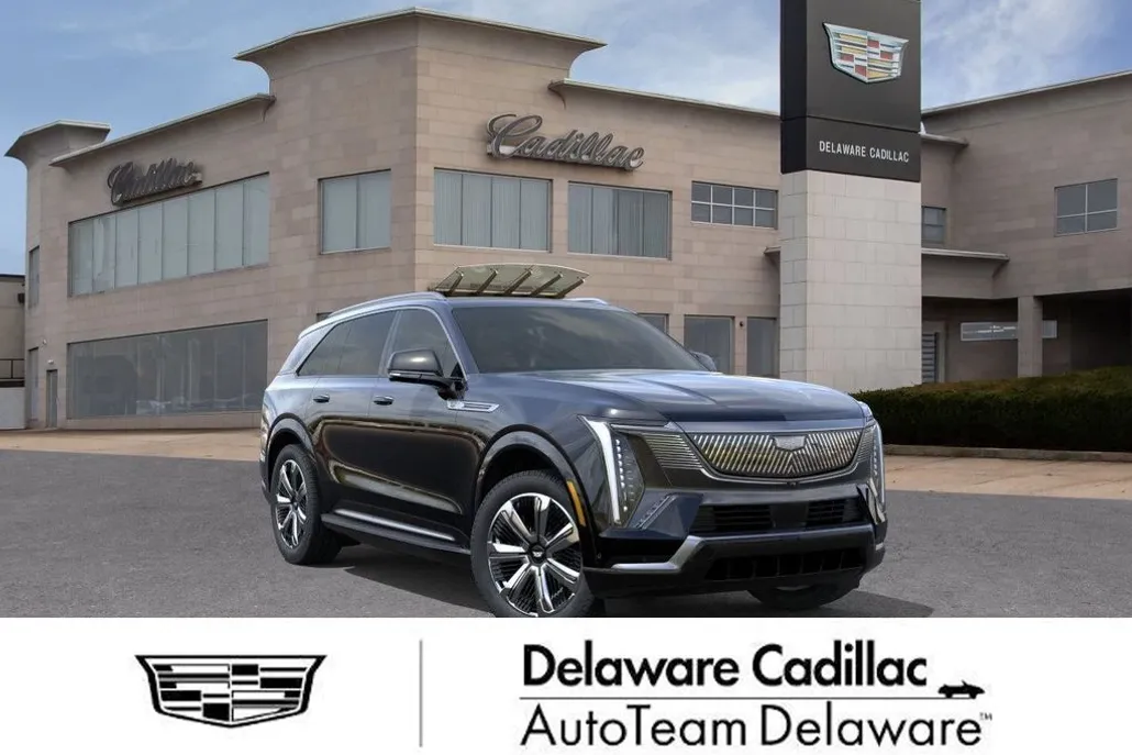 2026 Cadillac Escalade IQ Luxury photo 1