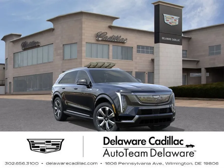 2026 Cadillac Escalade IQ Luxury photo 1