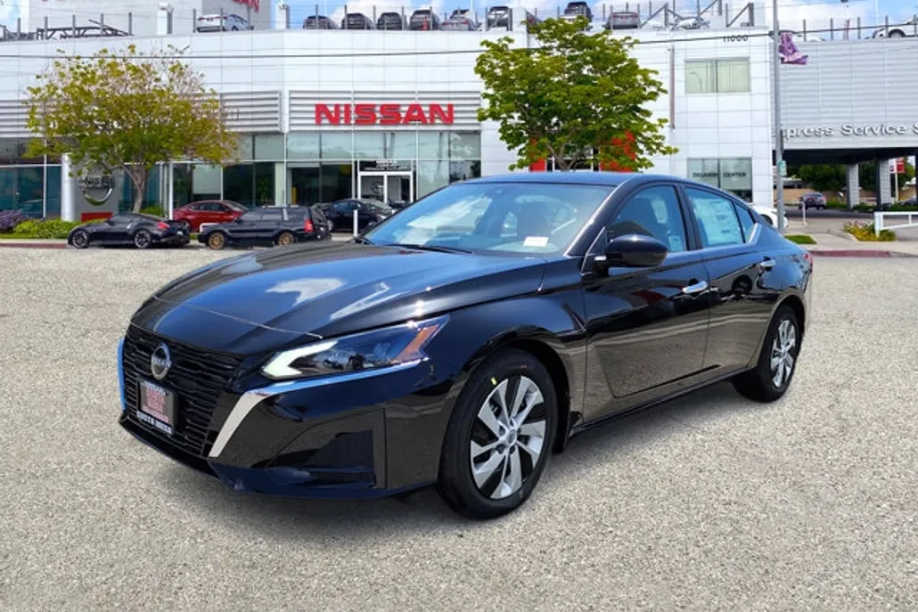 2025 Nissan Altima 2.5 S photo 1