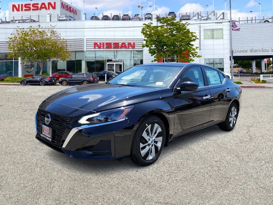 2025 Nissan Altima 2.5 S photo 1