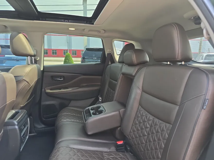 2019 Nissan Murano Platinum photo 1