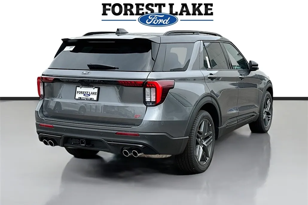 2025 Ford Explorer ST photo 1