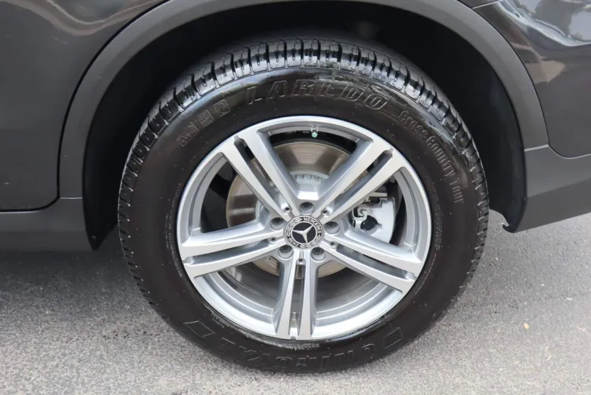 2021 Mercedes Benz GLC 300 photo 1