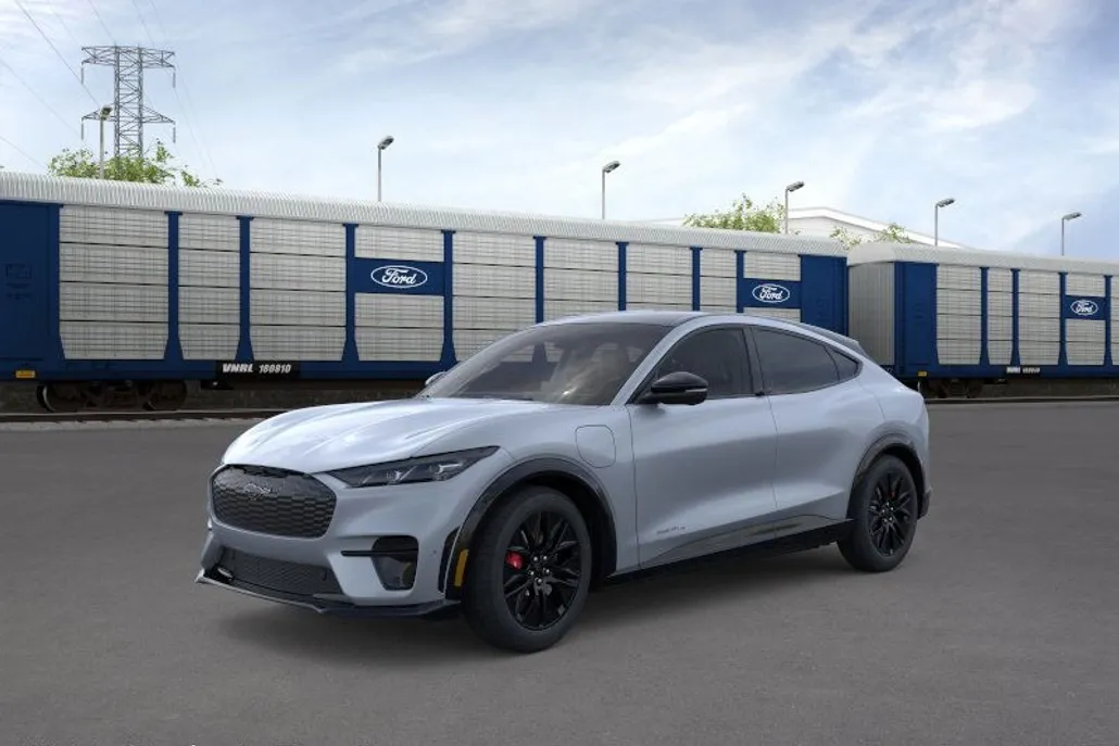 2025 Ford Mustang Mach-E Premium photo 1