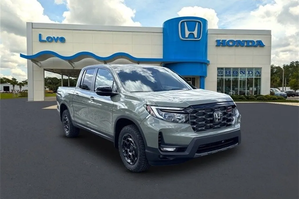 2026 Honda Ridgeline TrailSport photo 1