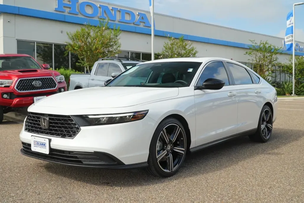 2025 Honda Accord Hybrid Sport photo 1